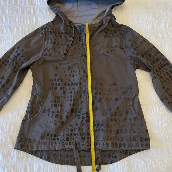 LODEN Khaki Abstract Print Hood Zip Front Jacket 3/4 Sleeve Artsy Layer Canada - Picture 16 of 16